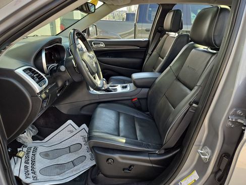 Used 2019 Jeep Grand Cherokee Summit w/ Platinum Series Group AWD/4WD image 14