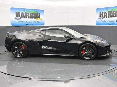 New 2025 Chevrolet Corvette E-Ray w/ Stealth Interior Trim Package image 7