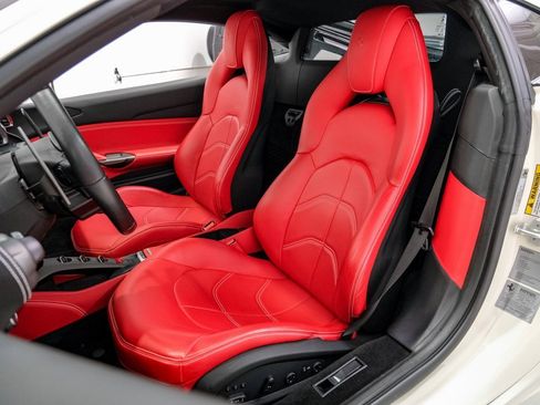 Used 2019 Ferrari 488 GTB image 6