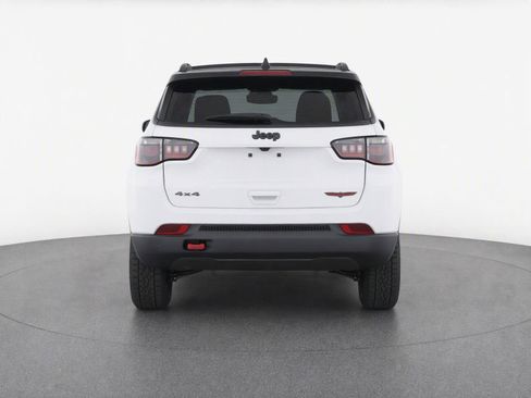 Used 2024 Jeep Compass Trailhawk AWD/4WD image 6