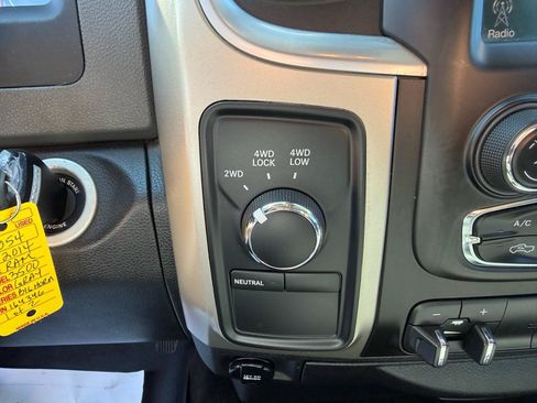 Used 2014 RAM 3500 Big Horn AWD/4WD image 13