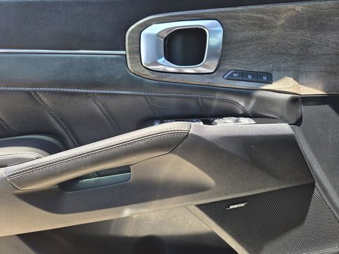 Certified 2022 Kia Sorento SX Prestige AWD/4WD image 25