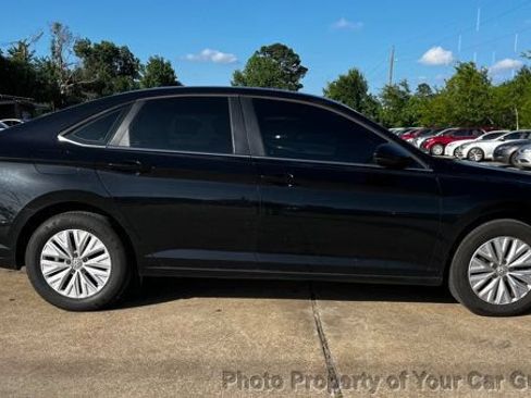 Used 2019 Volkswagen Jetta FWD image 5