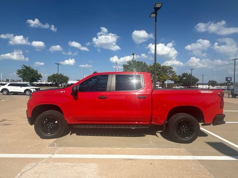 Used 2021 Chevrolet Silverado 1500 Custom Trail Boss w/ Safety Confidence Package AWD/4WD image 8