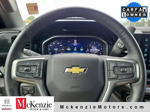 Used 2025 Chevrolet Silverado 1500 LT AWD/4WD image 11
