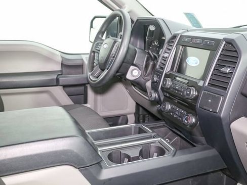 Used 2018 Ford F150 XL w/ Equipment Group 101A Mid AWD/4WD image 17