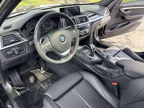 Used 2017 BMW 330i Sedan RWD image 23