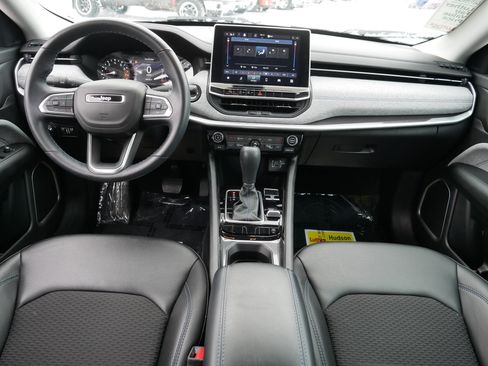 Used 2022 Jeep Compass Latitude w/ Convenience Group image 10