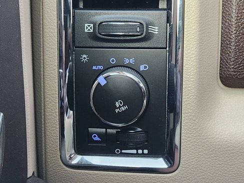 Used 2017 RAM 1500 Laramie Longhorn image 25