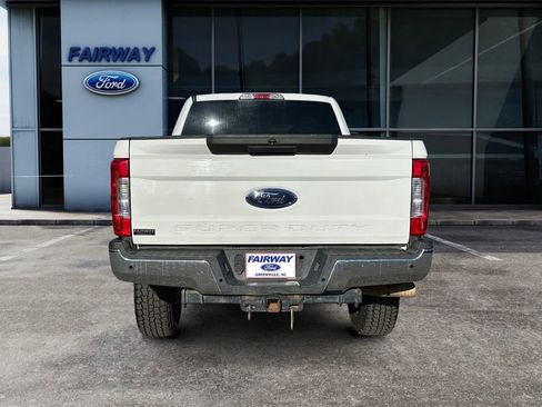 Used 2017 Ford F250 XLT image 5