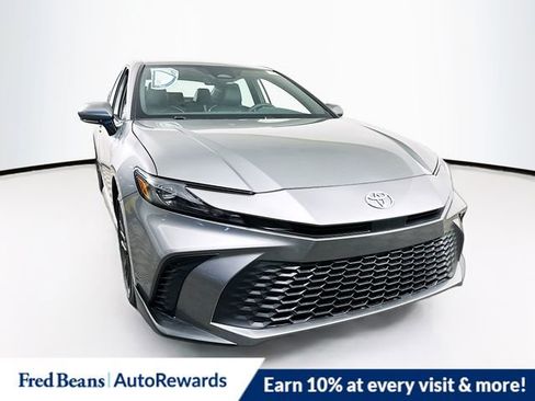 New 2026 Toyota Camry SE image 1