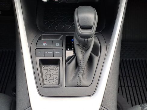 Used 2025 Toyota RAV4 LE image 23