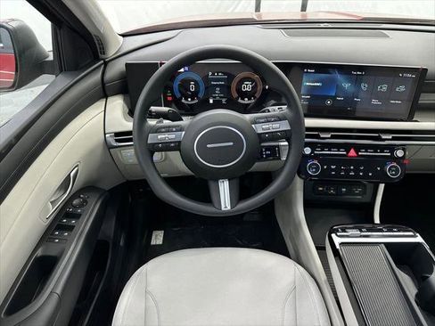 New 2026 Hyundai Tucson SEL image 24