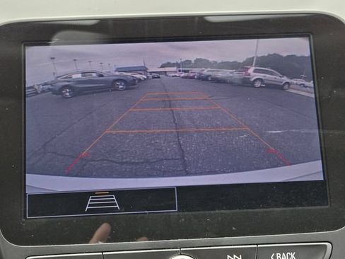 Used 2022 Chevrolet Malibu LT FWD image 30