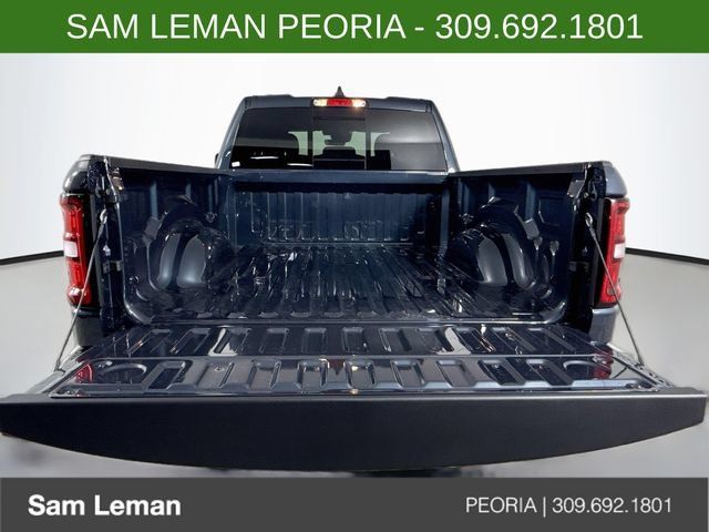New 2026 RAM 1500 Express AWD/4WD image 23