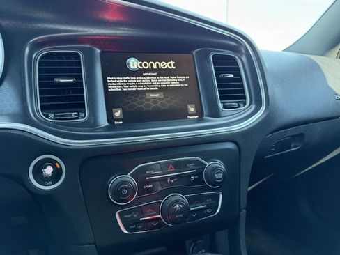 Used 2018 Dodge Charger R/T image 21