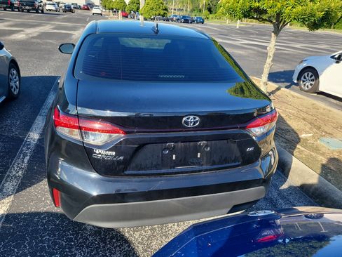 Certified 2024 Toyota Corolla LE FWD image 6