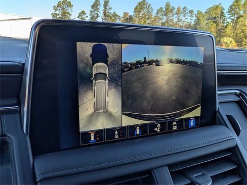 Used 2024 Chevrolet Tahoe Z71 w/ Z71 Off-Road Package image 18