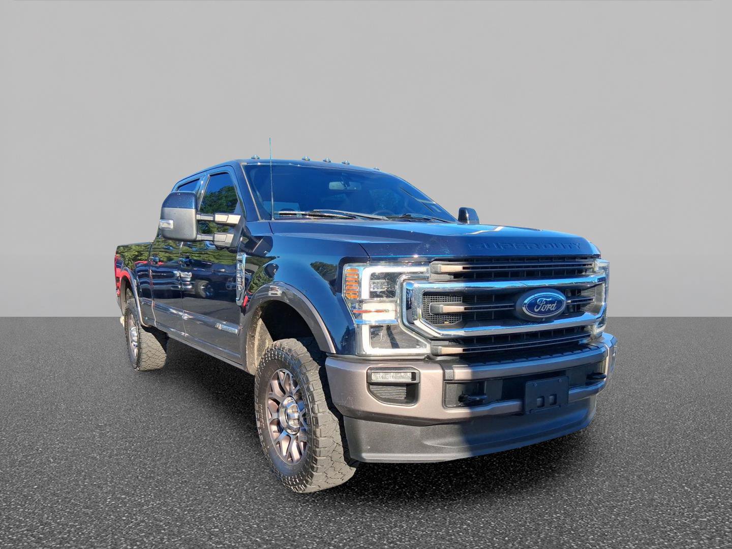 Used 2022 Ford F250 King Ranch w/ King Ranch Ultimate Package AWD/4WD image 2