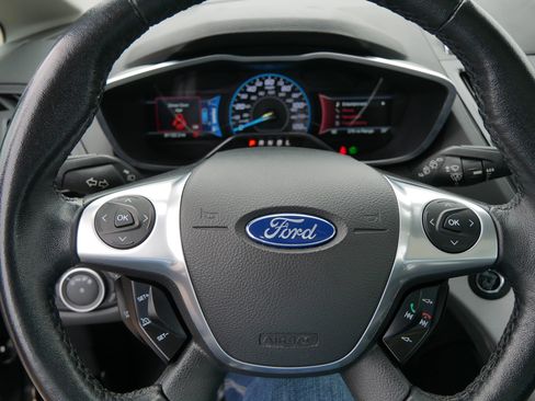 Used 2015 Ford C-MAX Energi SEL w/ Equipment Group 302A image 25