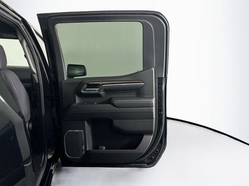 Used 2024 GMC Sierra 1500 Elevation image 29