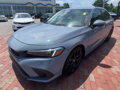 Used 2024 Honda Civic Sport Touring image 5