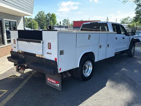 Used 2019 Ford F550 4x4 Crew Cab Super Duty w/ XLT Value Package image 5