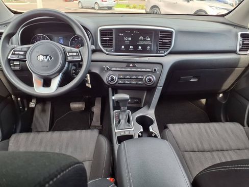 Used 2020 Kia Sportage LX FWD image 17