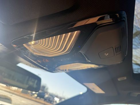 Used 2018 BMW 530e xDrive image 22