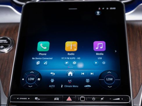 New 2026 Mercedes-Benz GLC 300 image 18