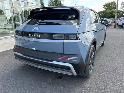 New 2025 Hyundai Ioniq 5 SE image 6