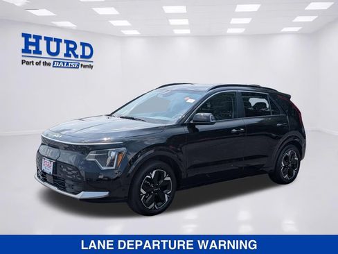 Used 2023 Kia Niro Wind w/ Wind Preserve Package FWD image 7
