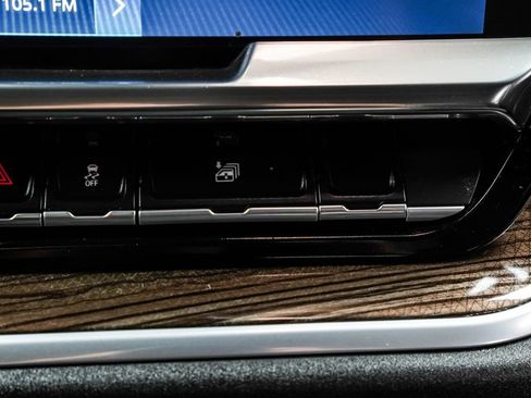 Used 2022 Chevrolet Silverado 1500 LT image 28