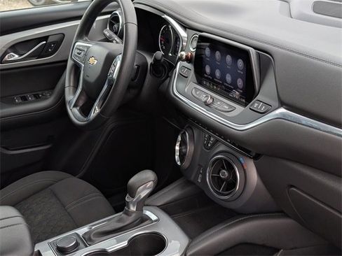 Used 2021 Chevrolet Blazer LT image 9