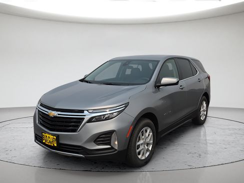 Used 2024 Chevrolet Equinox LT AWD/4WD image 17