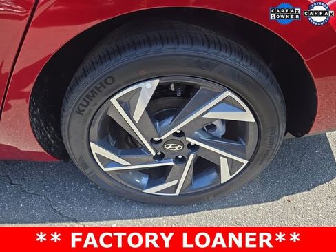 Used 2025 Hyundai Elantra Sport image 32