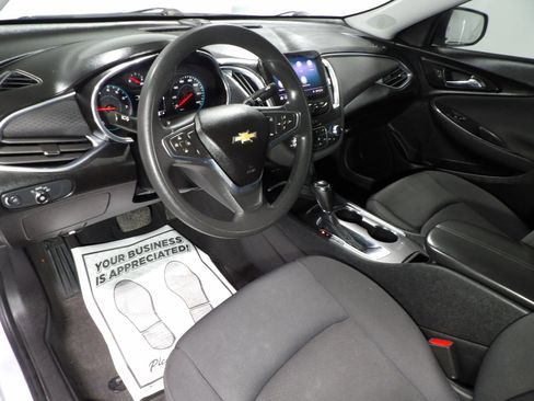Used 2020 Chevrolet Malibu LT image 10