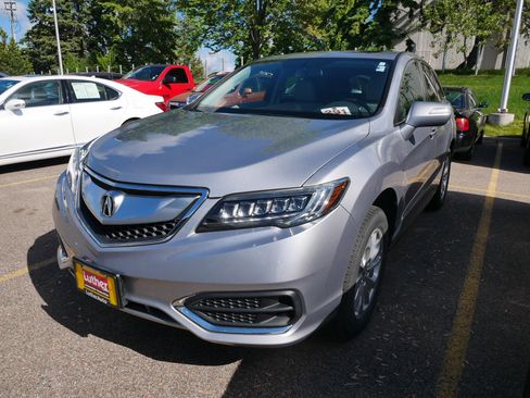 Used 2017 Acura RDX AWD image 2