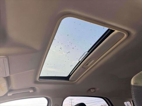 Used 2019 Ford EcoSport SE w/ SE Convenience Package image 17