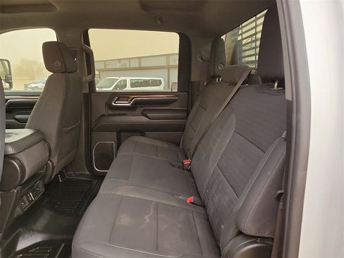 Used 2024 Chevrolet Silverado 2500 LT w/ Convenience Package image 16