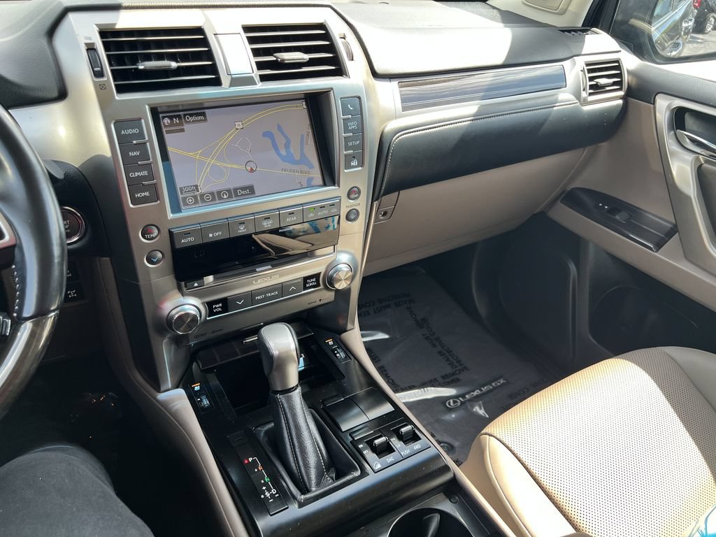 Used 2021 Lexus GX 460 Premium w/ Premium Package AWD/4WD image 13