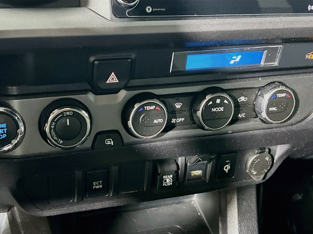 Certified 2023 Toyota Tacoma TRD Off-Road AWD/4WD image 14