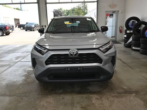 Used 2024 Toyota RAV4 LE AWD/4WD image 2