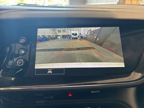 Used 2023 Buick Envision Essence FWD image 19