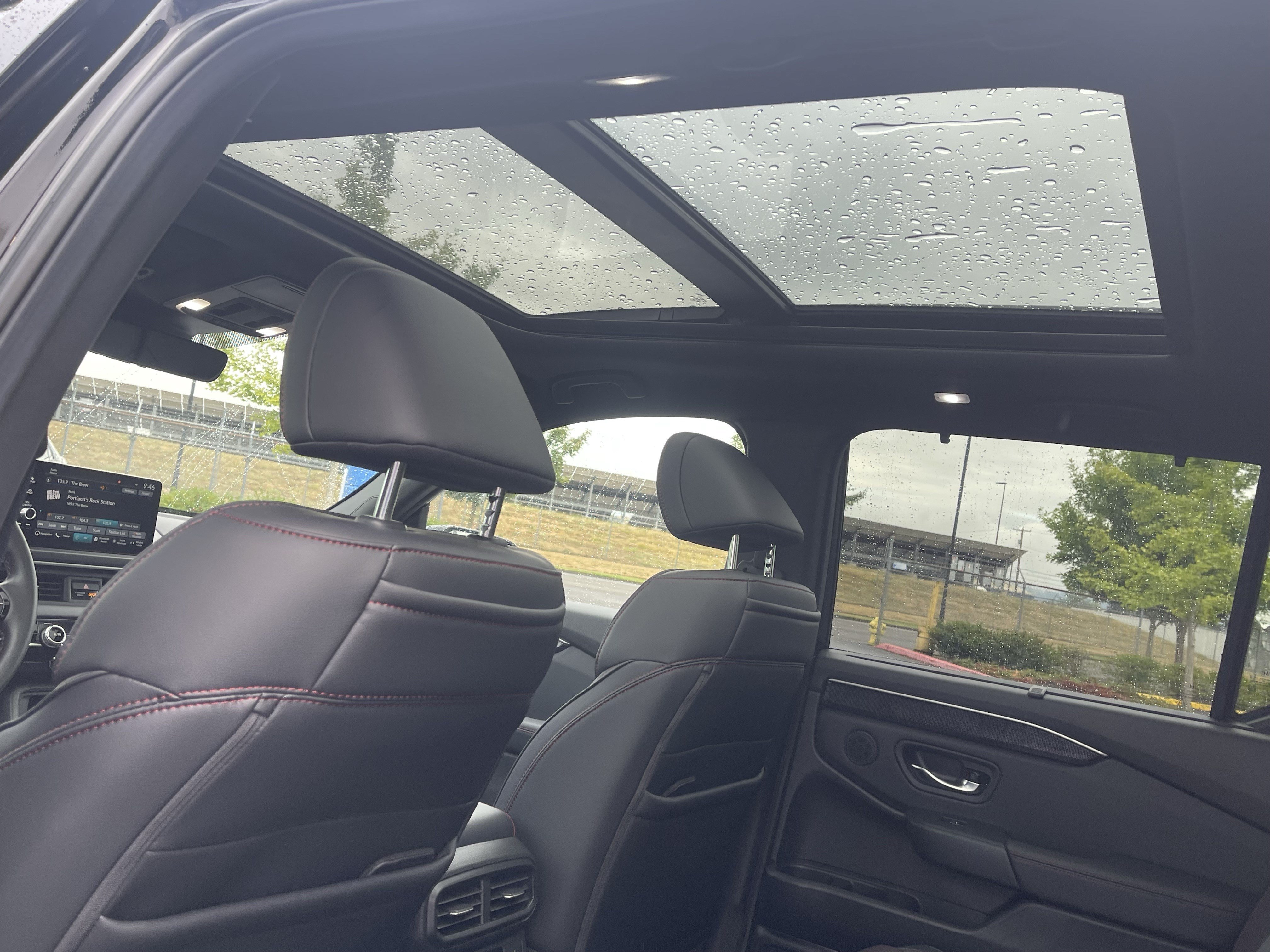 Used 2025 Honda Pilot Black Edition image 16