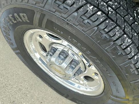 Used 2002 Chevrolet Silverado 2500 LT image 16