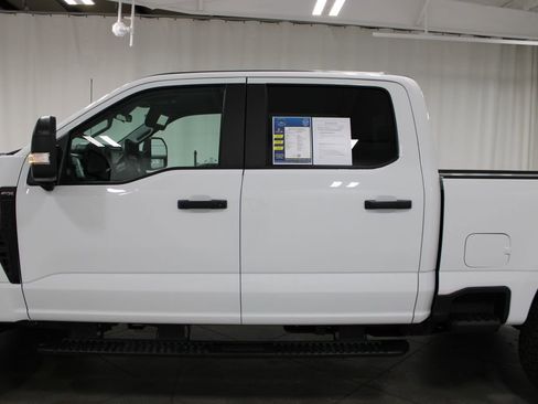 Used 2023 Ford F250 XL w/ STX Appearance Package image 6