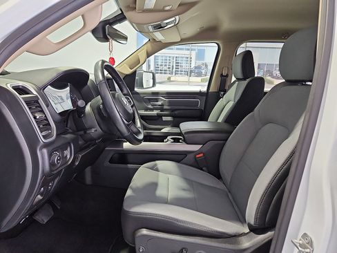 Used 2020 RAM 1500 Lone Star AWD/4WD image 16