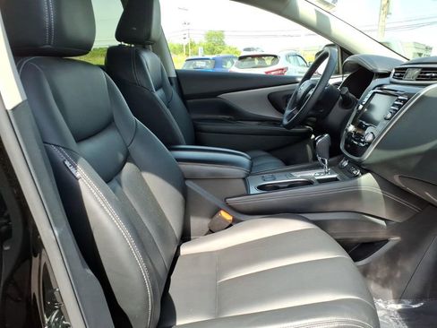 Certified 2023 Nissan Murano SV w/ SV Midnight Edition Package AWD/4WD image 10