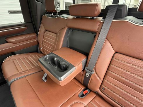 Used 2024 GMC Sierra 2500 Denali Ultimate AWD/4WD image 66